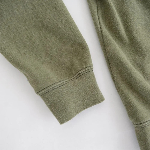 Disney Lion King Olive Green Crewneck Sweater Hakuna Matata Med - Picture 8 of 13